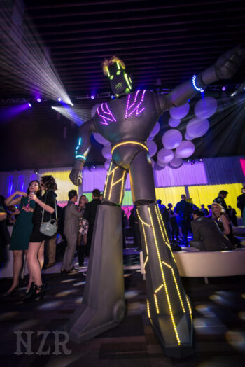 ROBOT CIRCUS – Experience LED Robots!