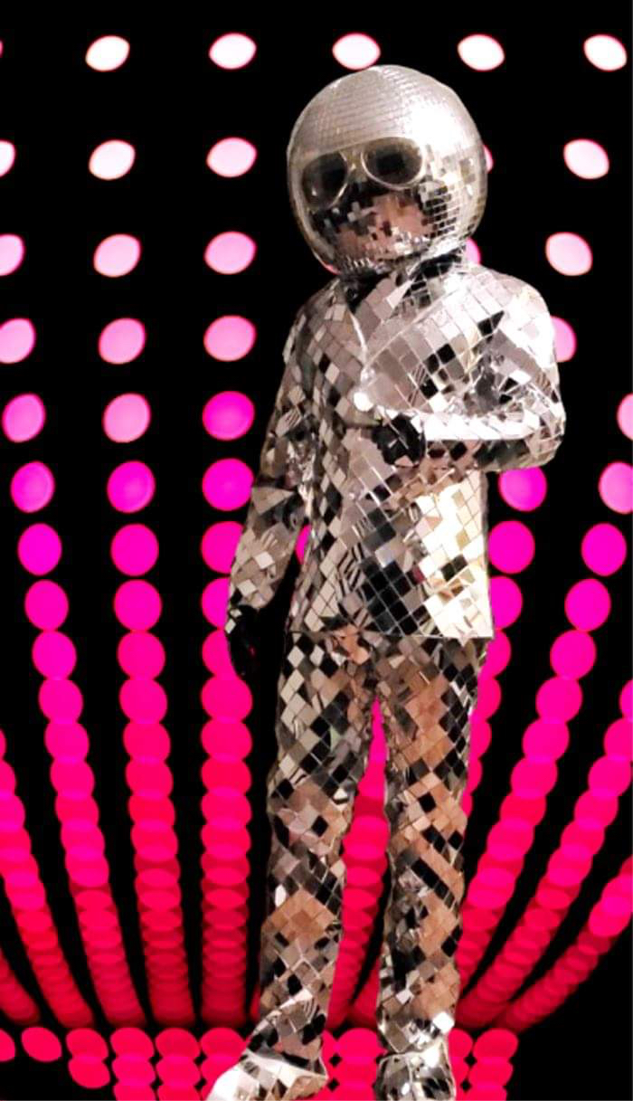 ROBOT CIRCUS – Experience LED Robots!
