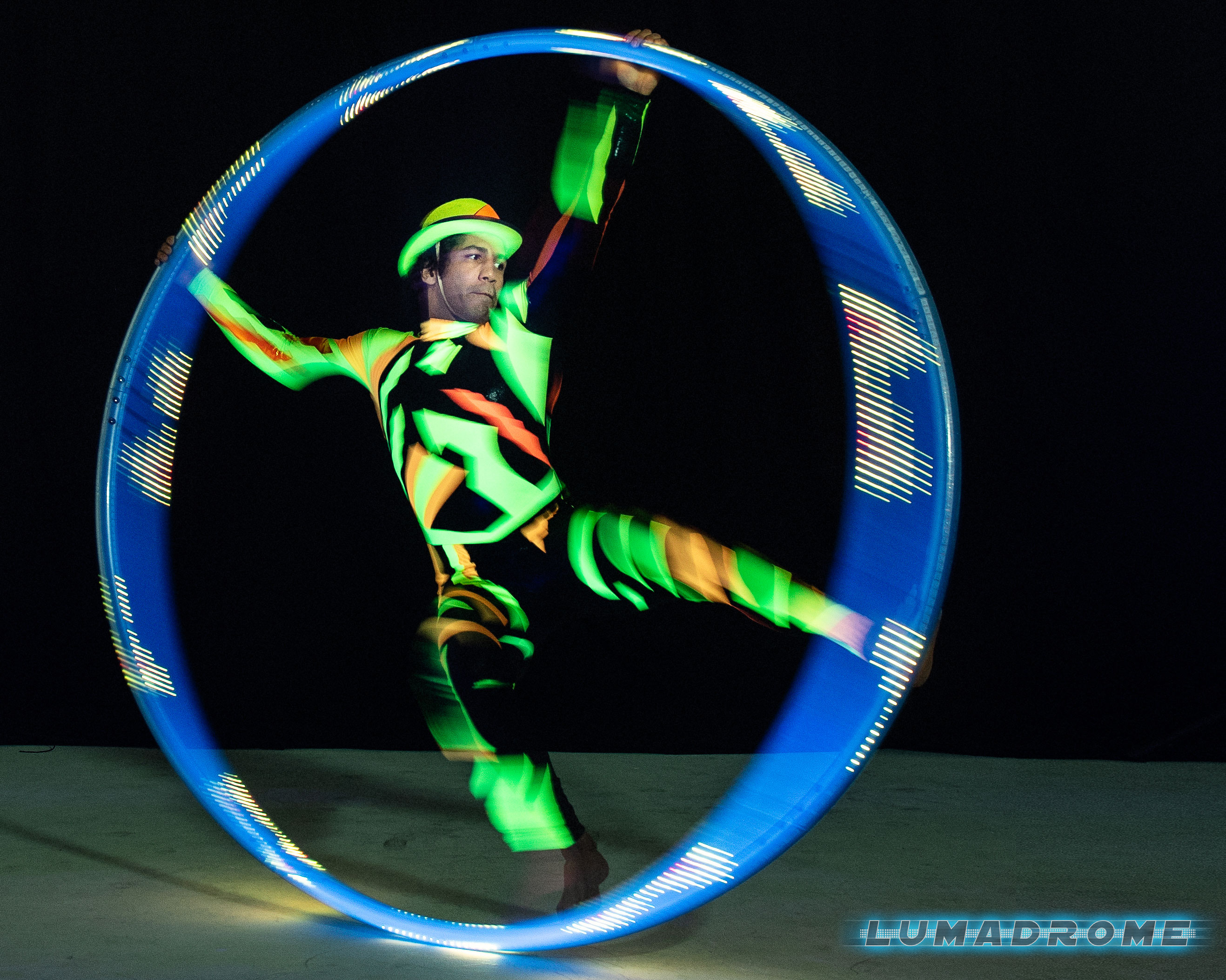 ROBOT CIRCUS – Experience LED Robots!