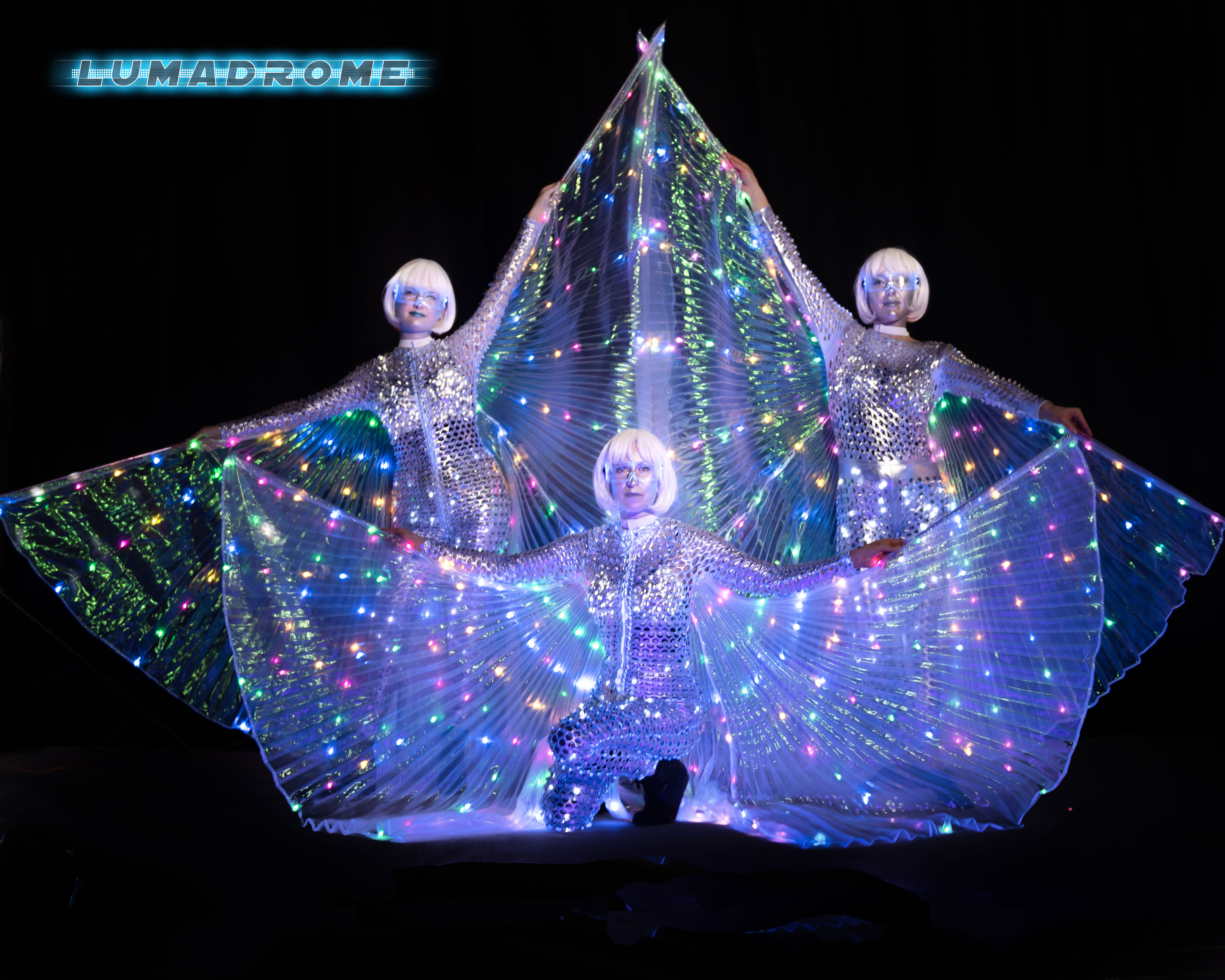 ROBOT CIRCUS – Experience LED Robots!