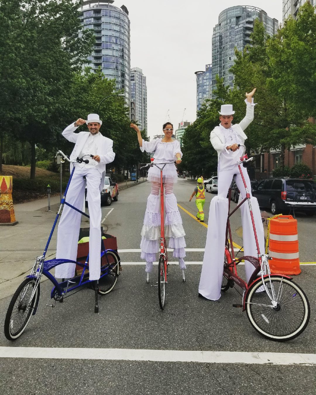 Stilt-Walkers