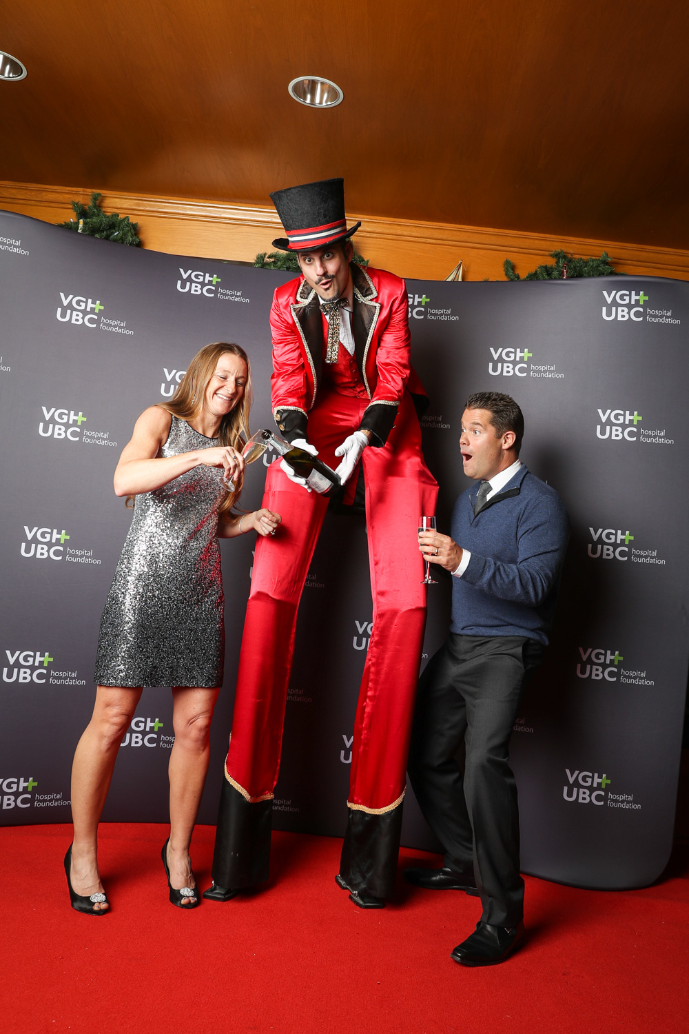 Stilt-Walkers